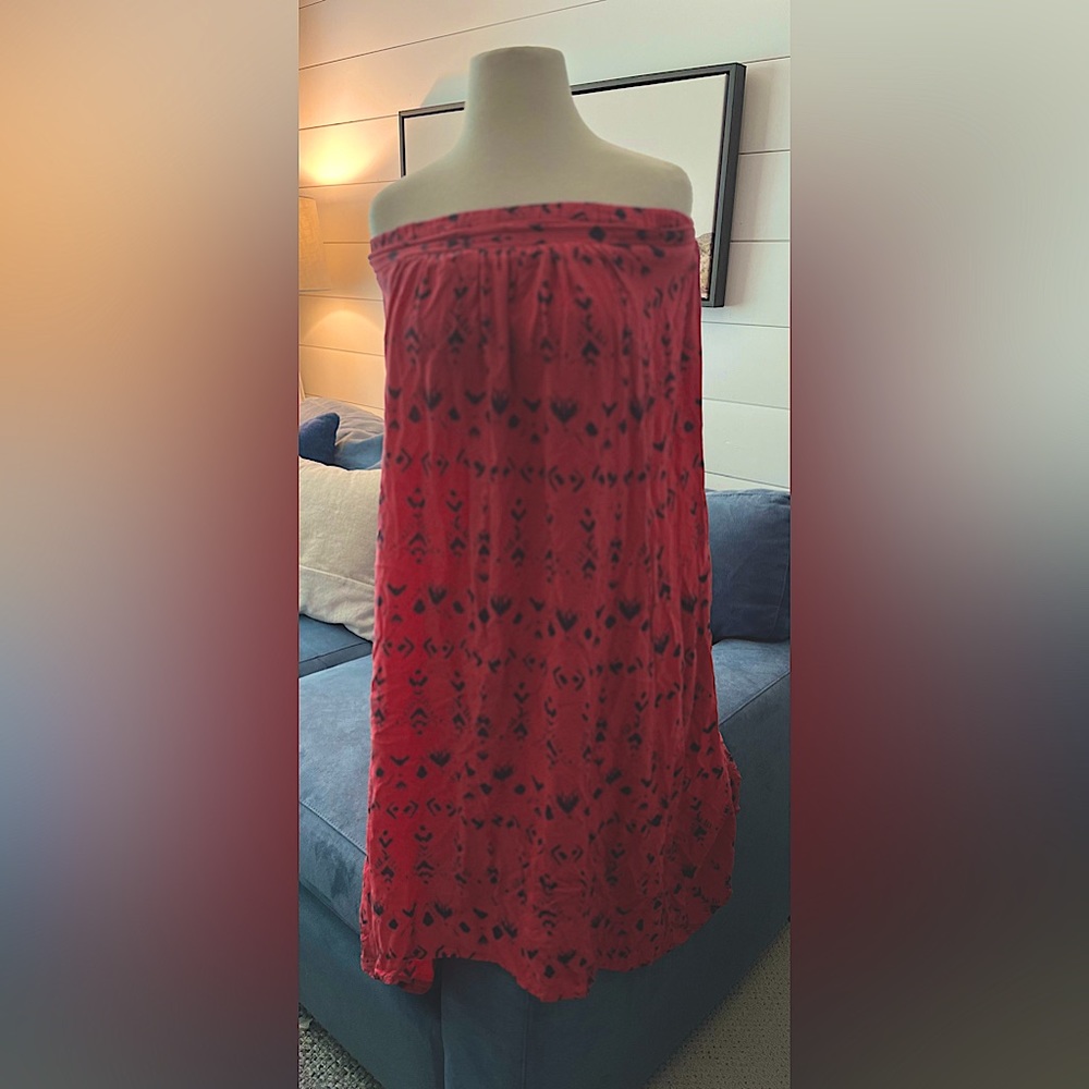 Free People Strapless Dress with pockets- gently worn- size small